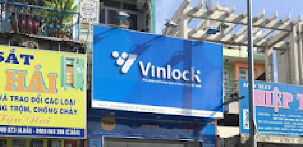 vinlock-showroom-hcm-2